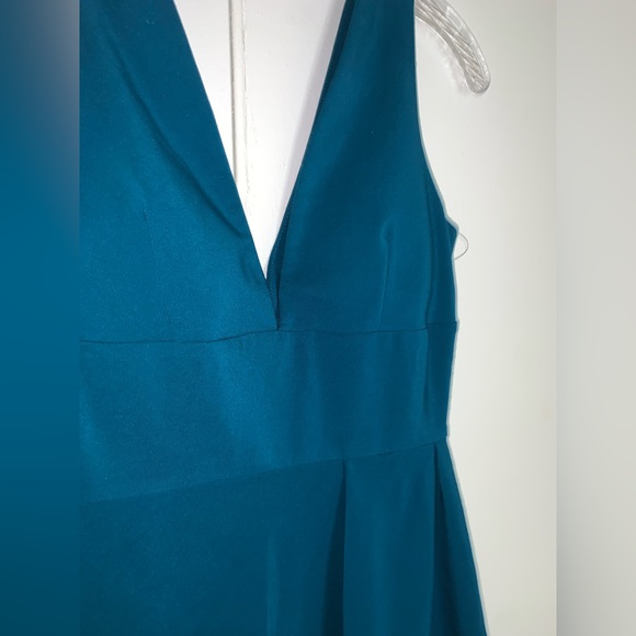 Blue figure forming dress - Picture 3 of 3